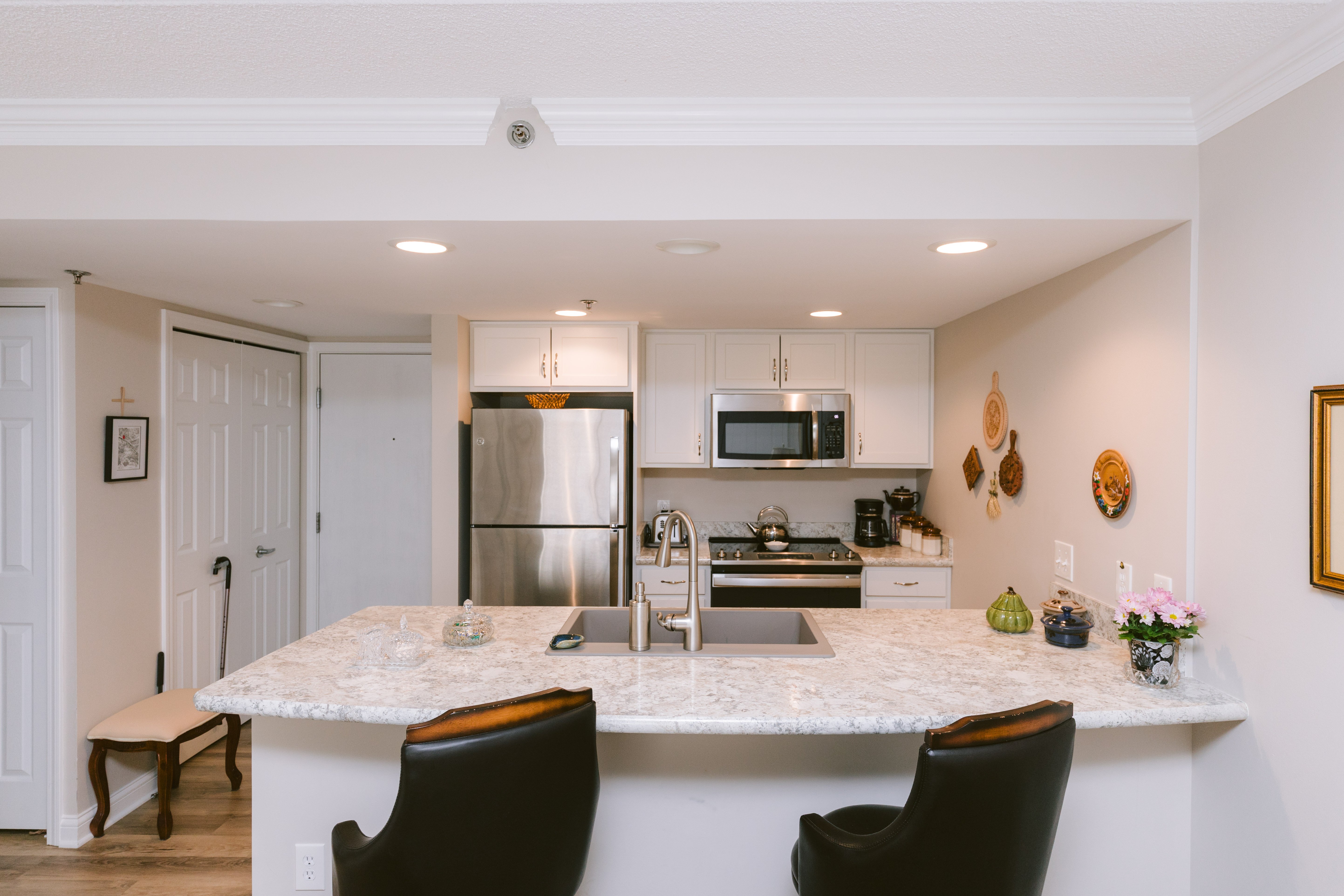 BVN One Bedroom 7 Kitchen L